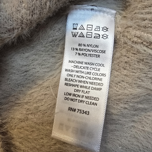 Bailey 44 Very Soft Sweater Vest Size XL - Picture 5 of 5